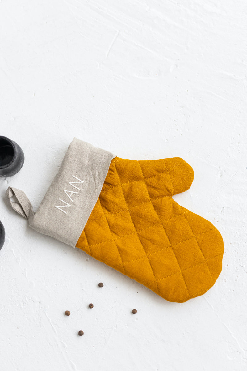 personalized oven mitt