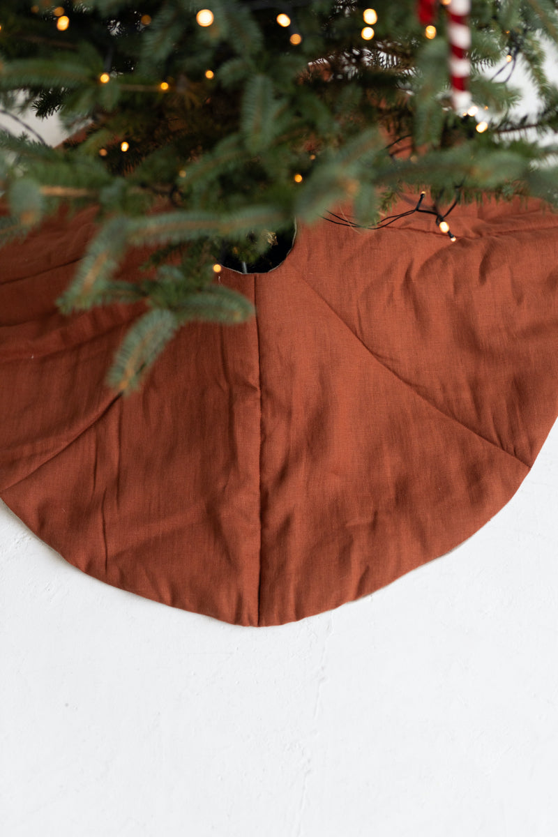 linen Christmas tree skirt