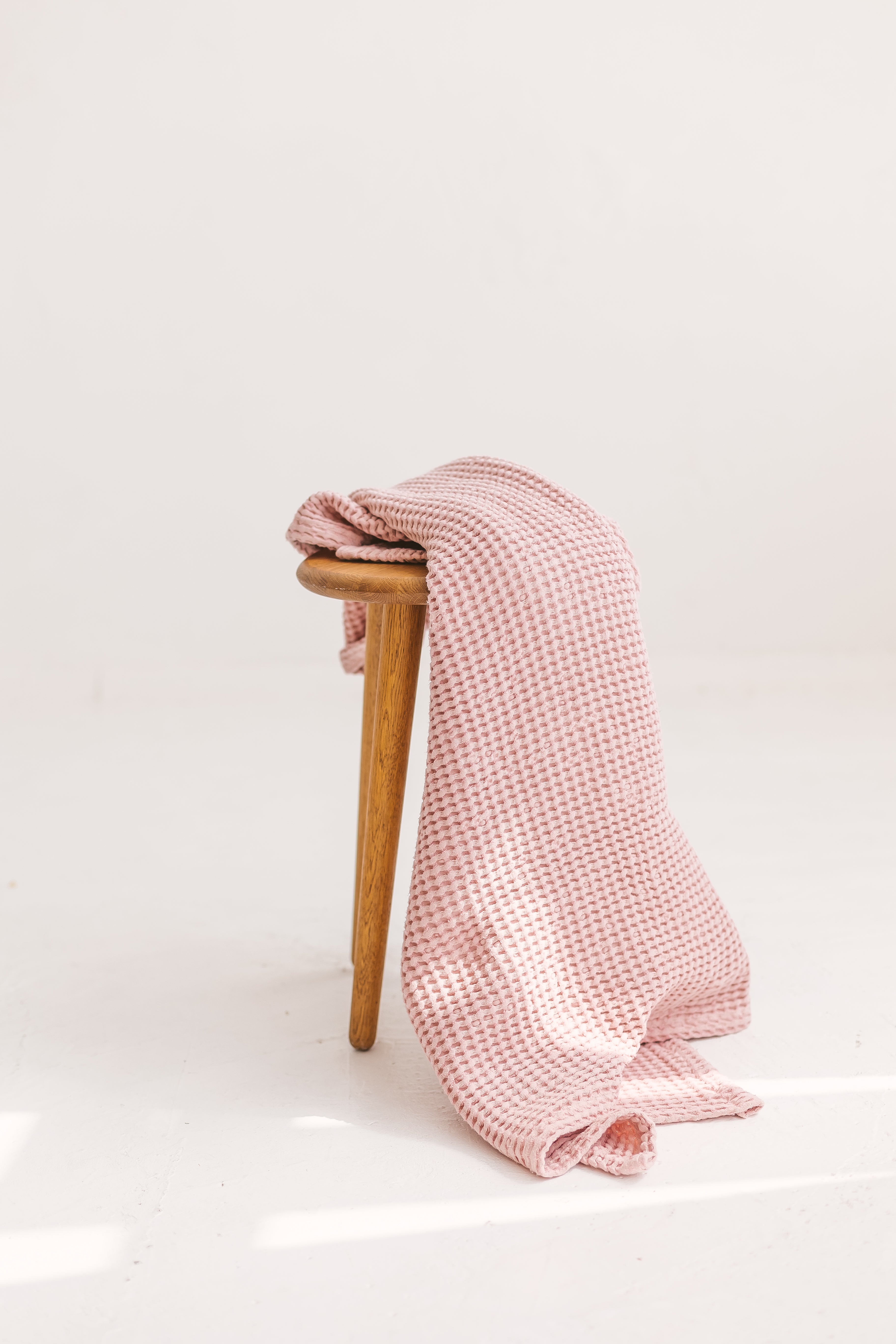 linen bath towel