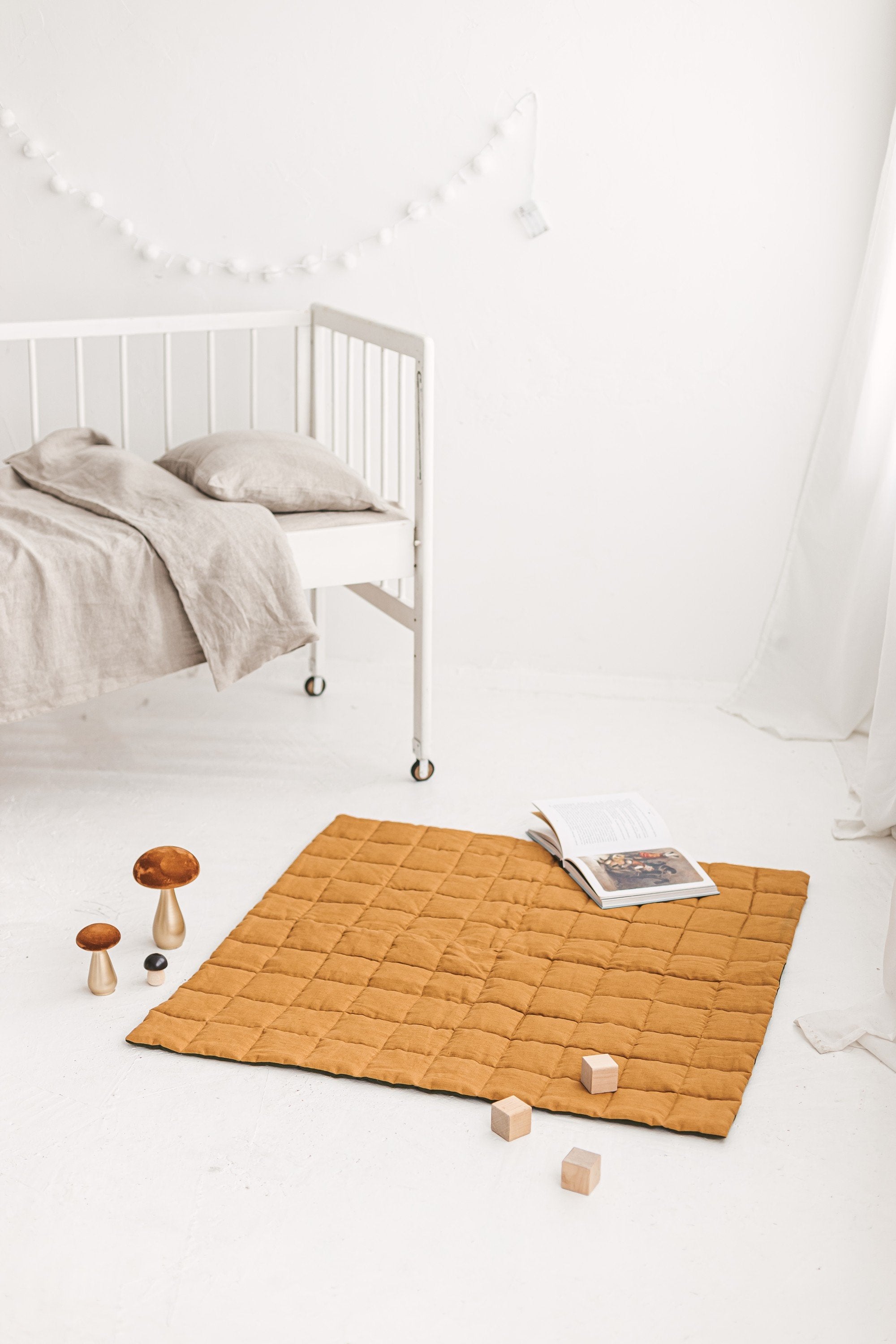 Dark Green Amber Linen Baby Padded Play Mat