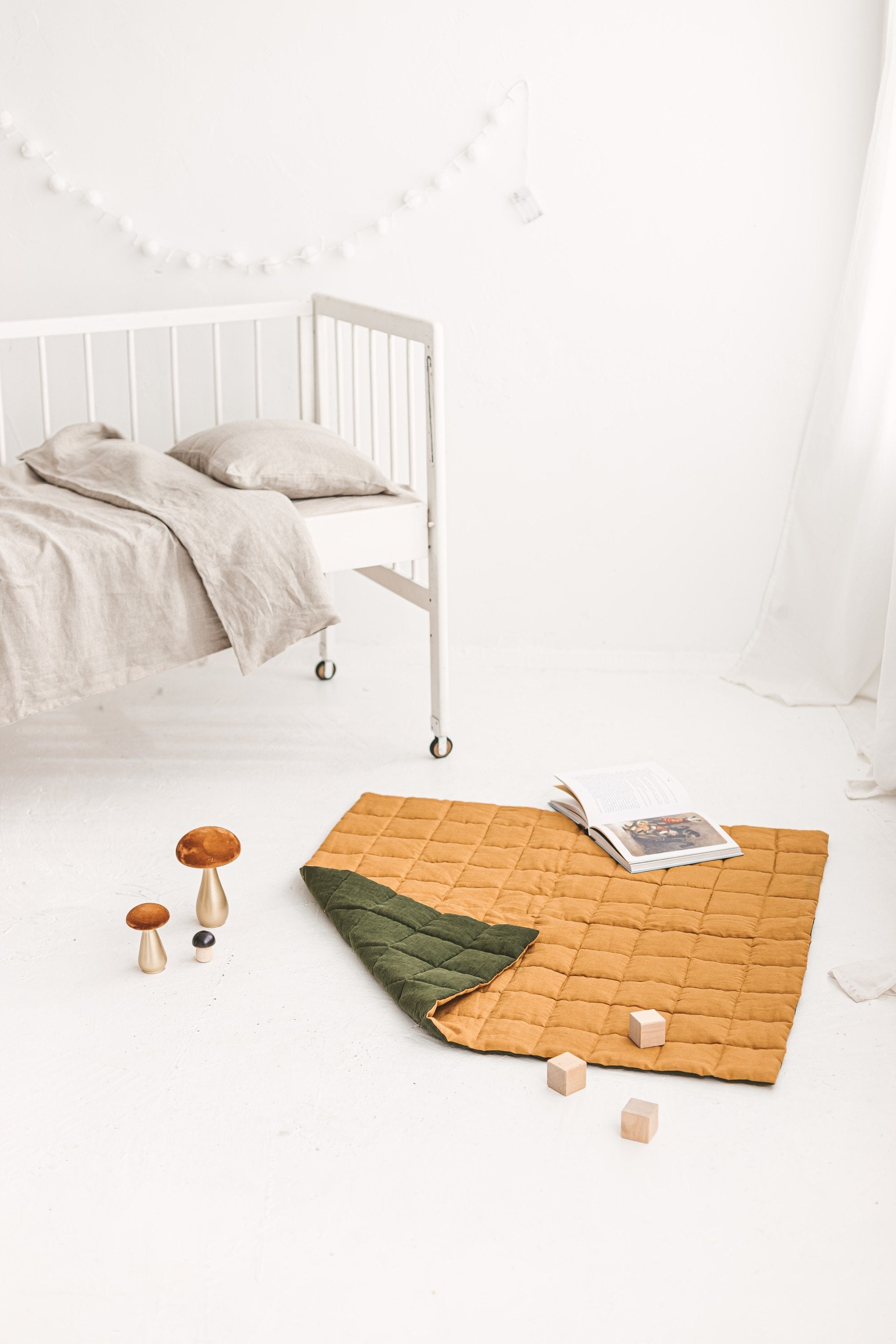 Dark Green Amber Linen Baby Padded Play Mat