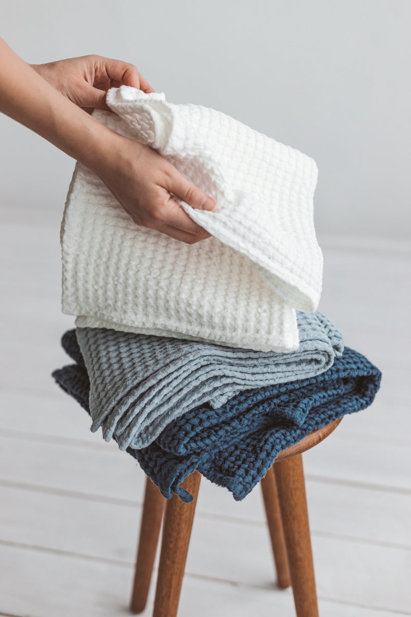The Safe Way to Bleach Linen Towels: Baking Soda Cleaning Guide