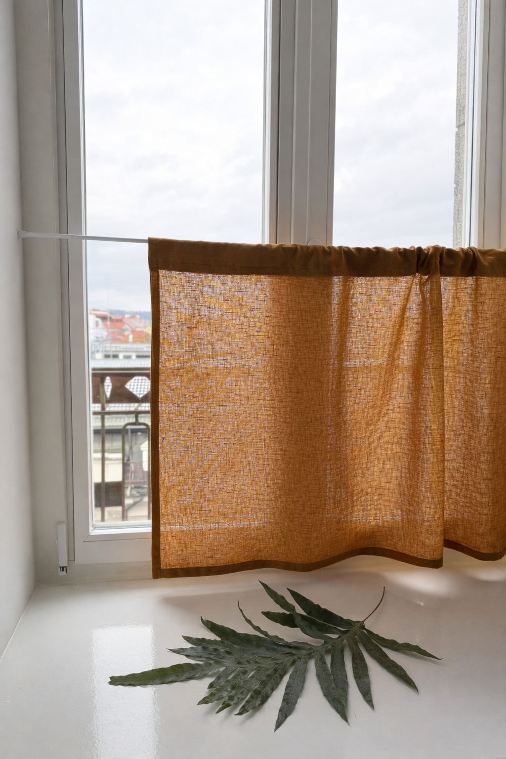 Amber Linen Cafe Curtain