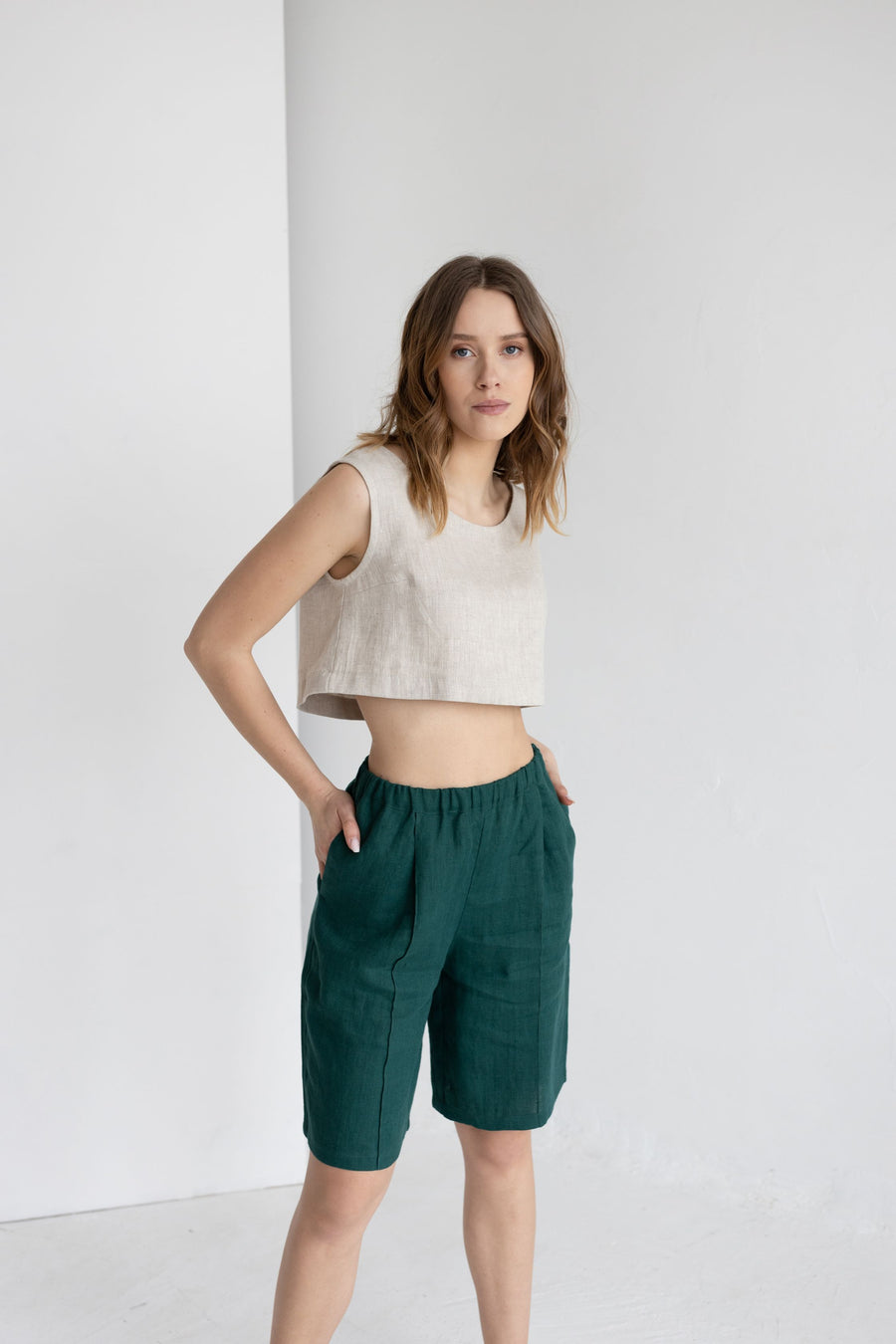 Emerald Wide-Leg Linen Bermuda Shorts With Crease Line