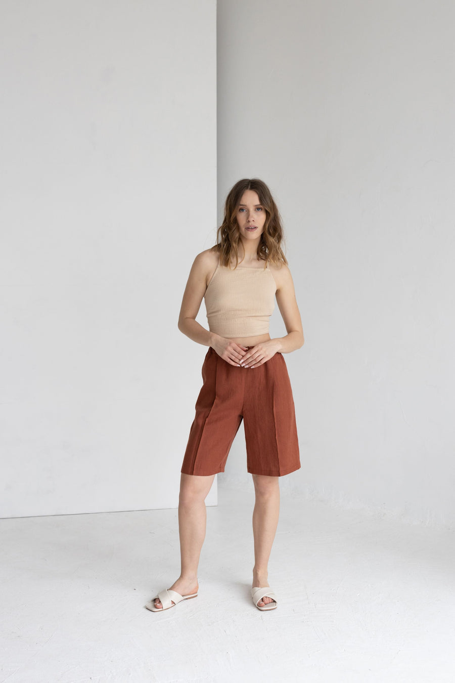 Black Wide-Leg Linen Bermuda Shorts With Crease Line