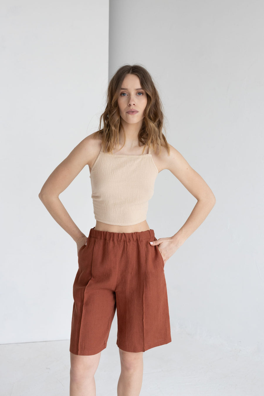 Rusty Wide-Leg Linen Bermuda Shorts With Crease Line