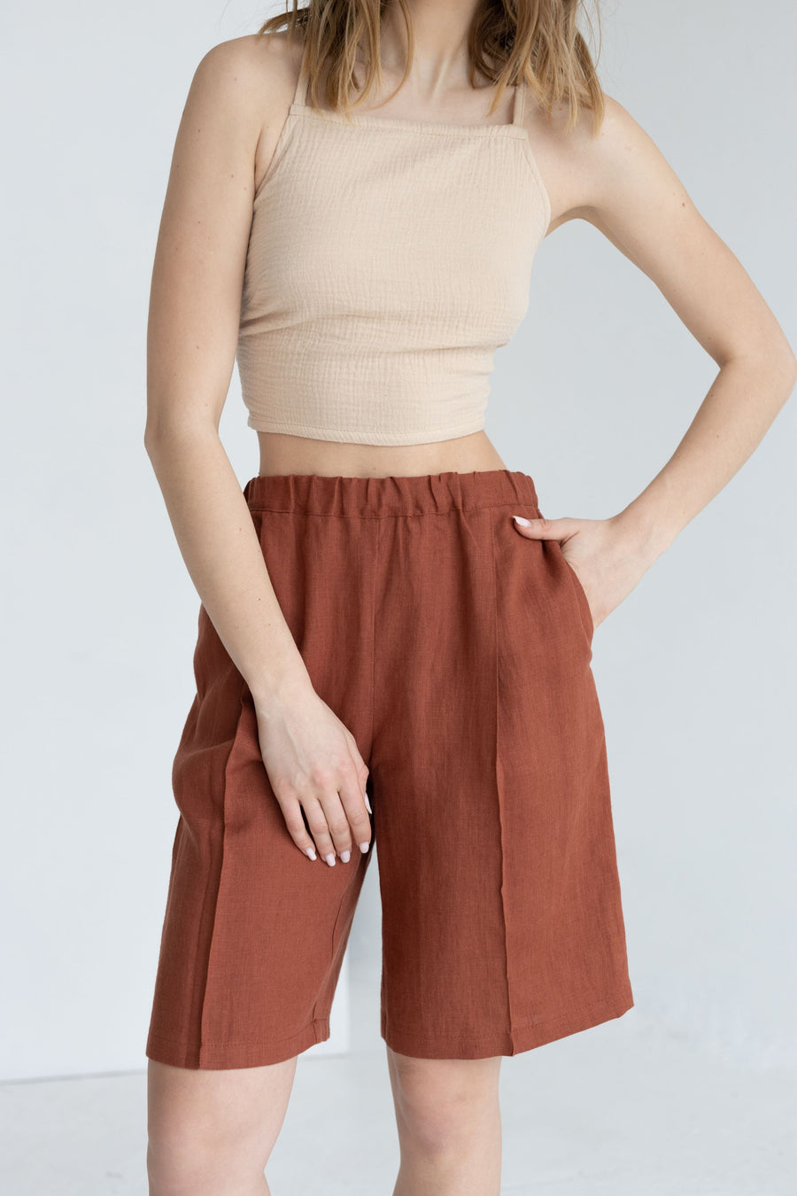 Rusty Wide-Leg Linen Bermuda Shorts With Crease Line