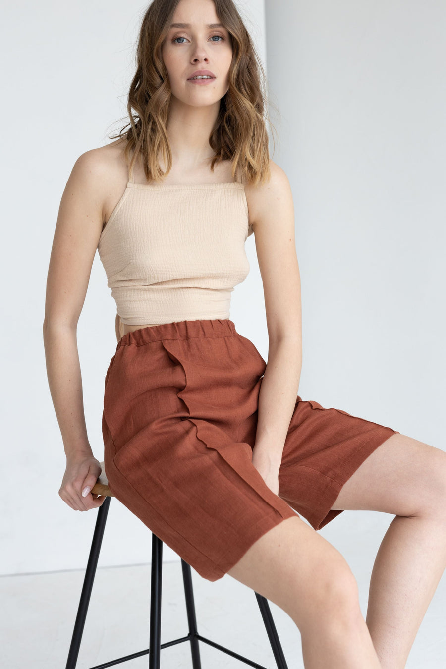 Rusty Wide-Leg Linen Bermuda Shorts With Crease Line