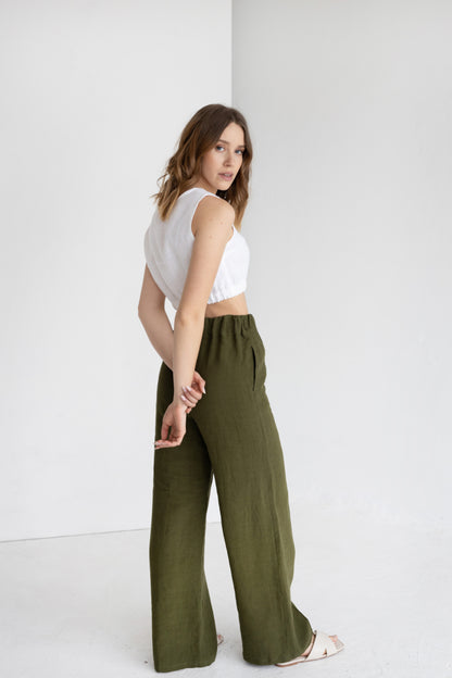green linen pants with crease