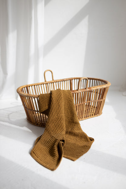 Amber Linen Waffle Bath Towel