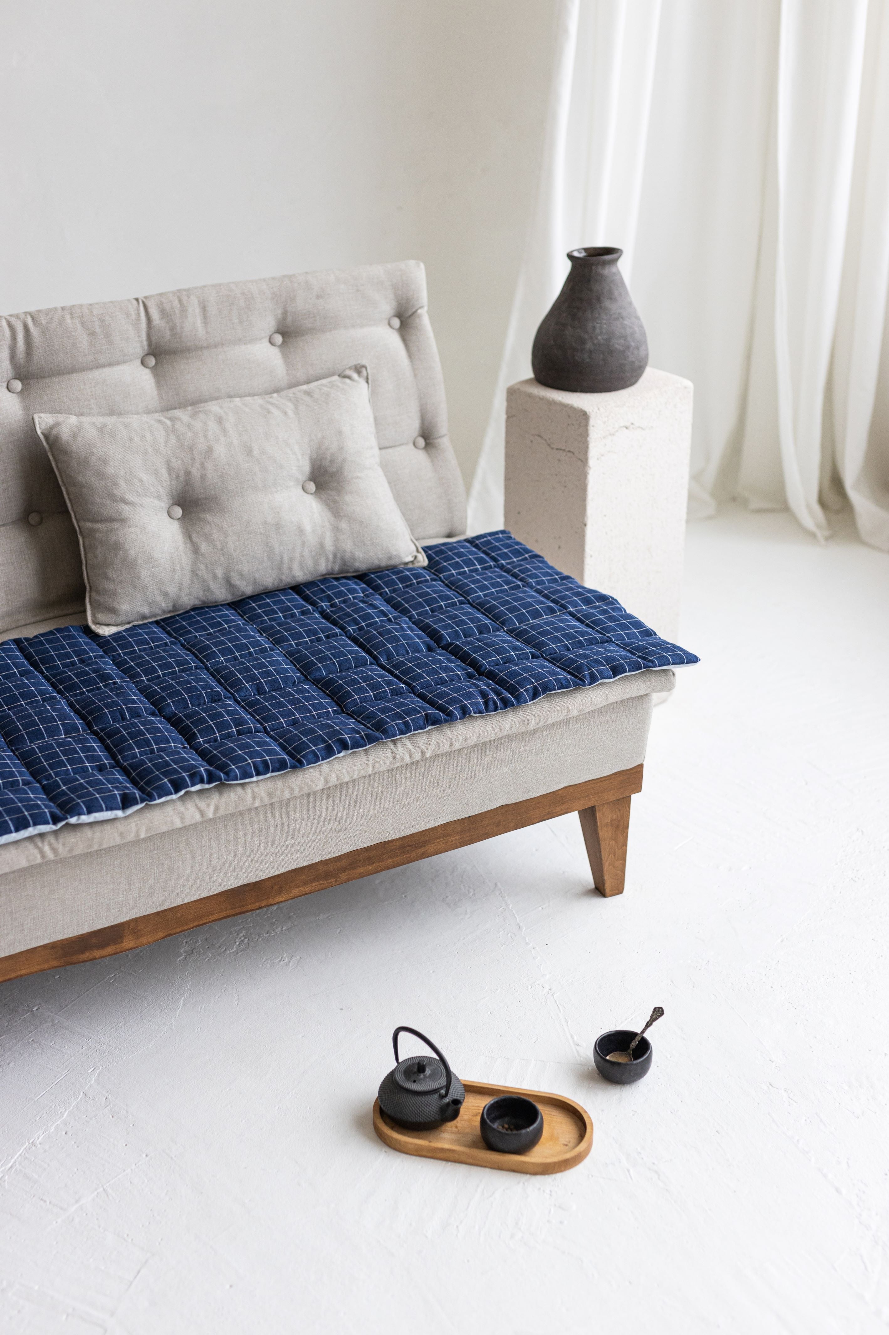 Two-sided Blue Linen Couch Mat
