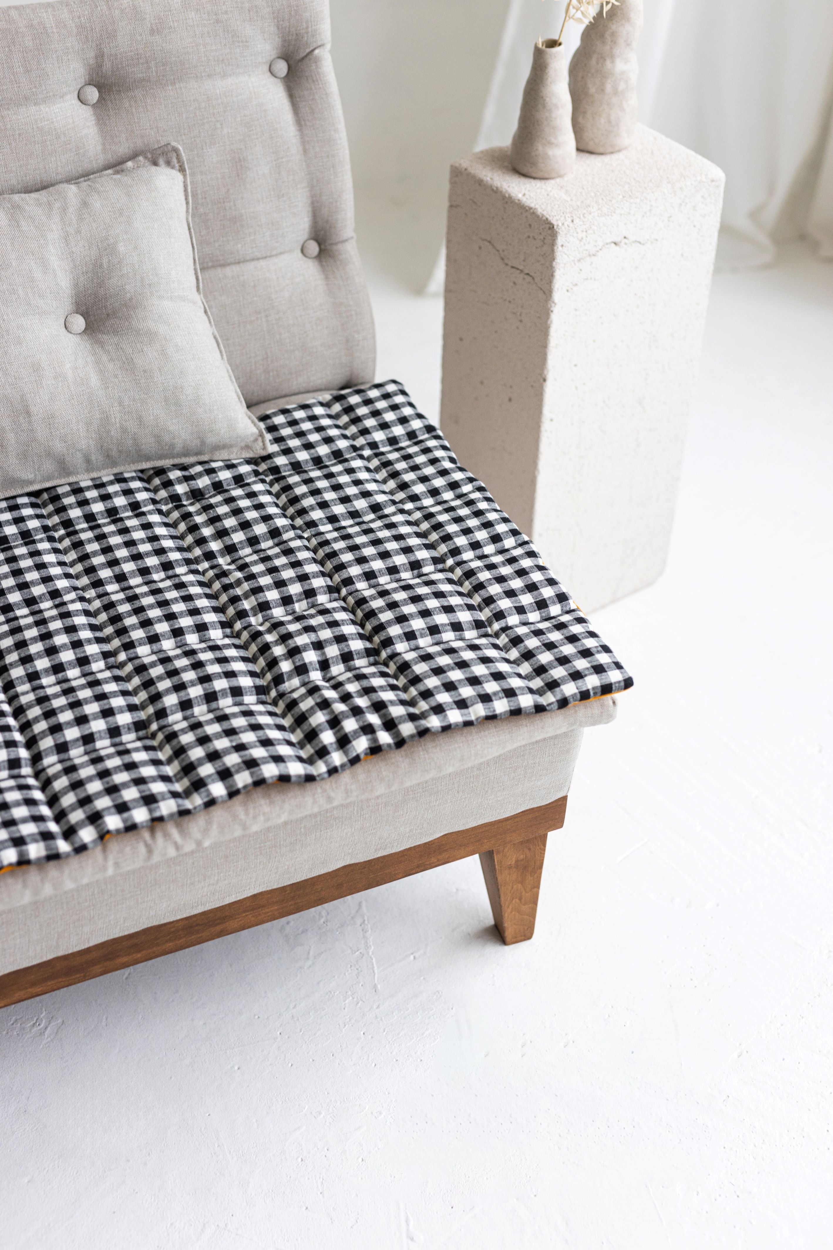 Two-sided Mustard Linen Couch Mat