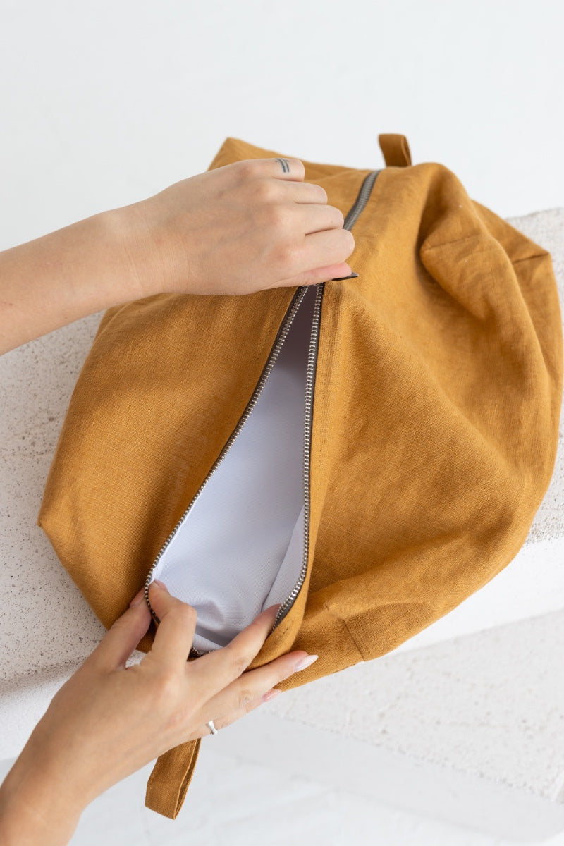 Amber Linen Shoe Bag