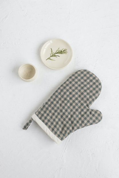 linen oven mitt and linen pot holder