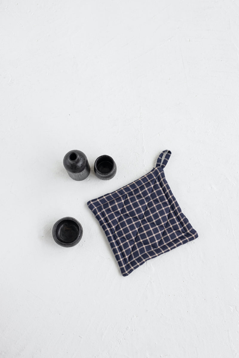 linen oven mitt and linen pot holder
