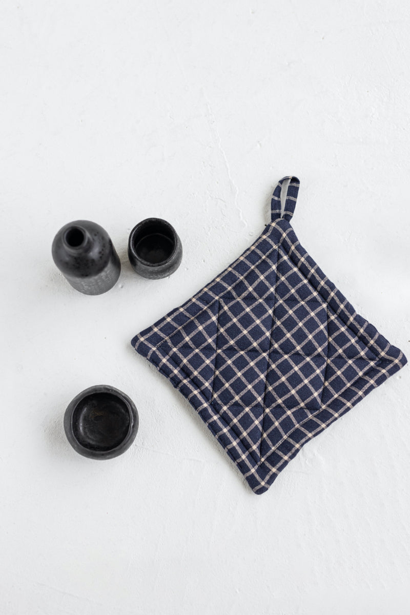 linen oven mitt and linen pot holder