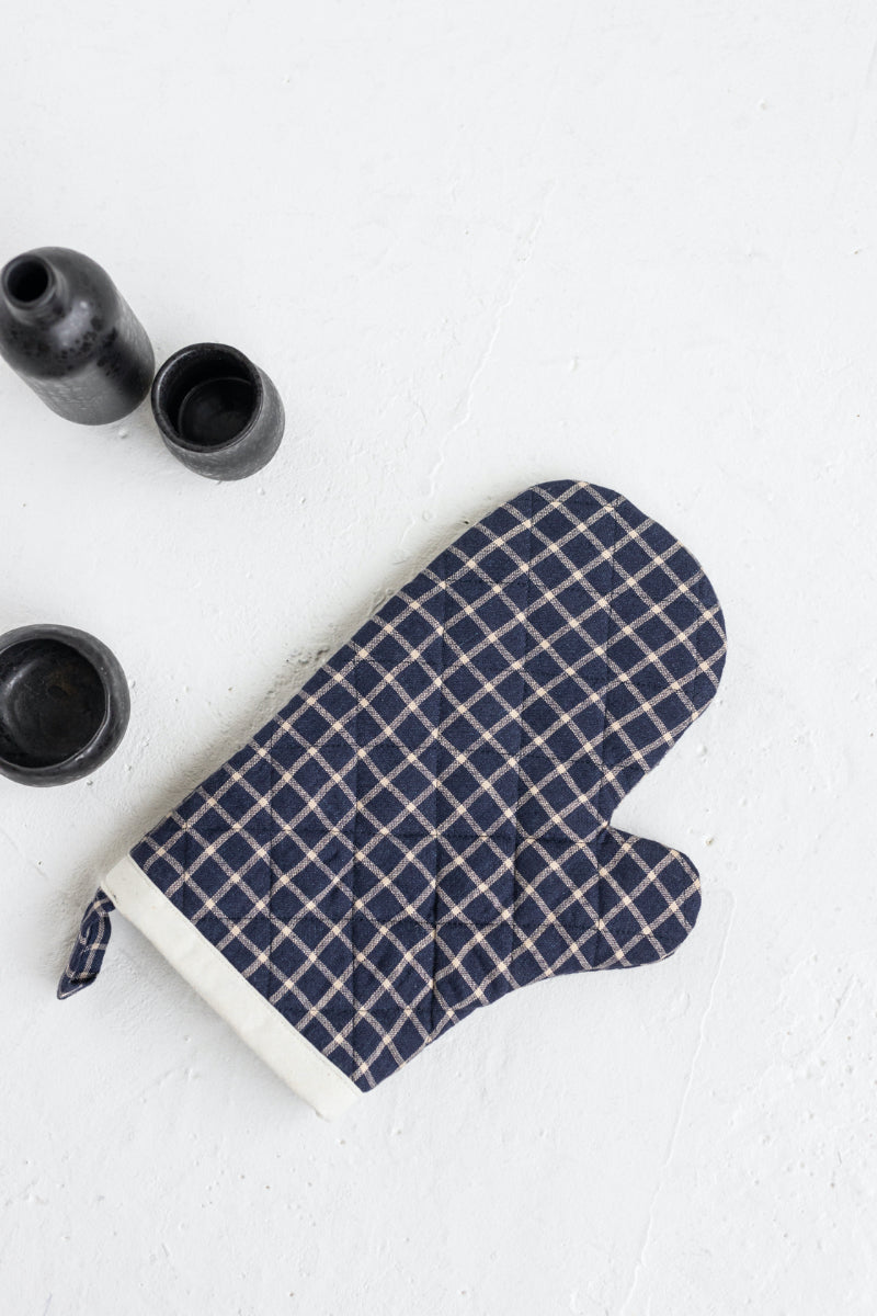 linen oven mitt and linen pot holder
