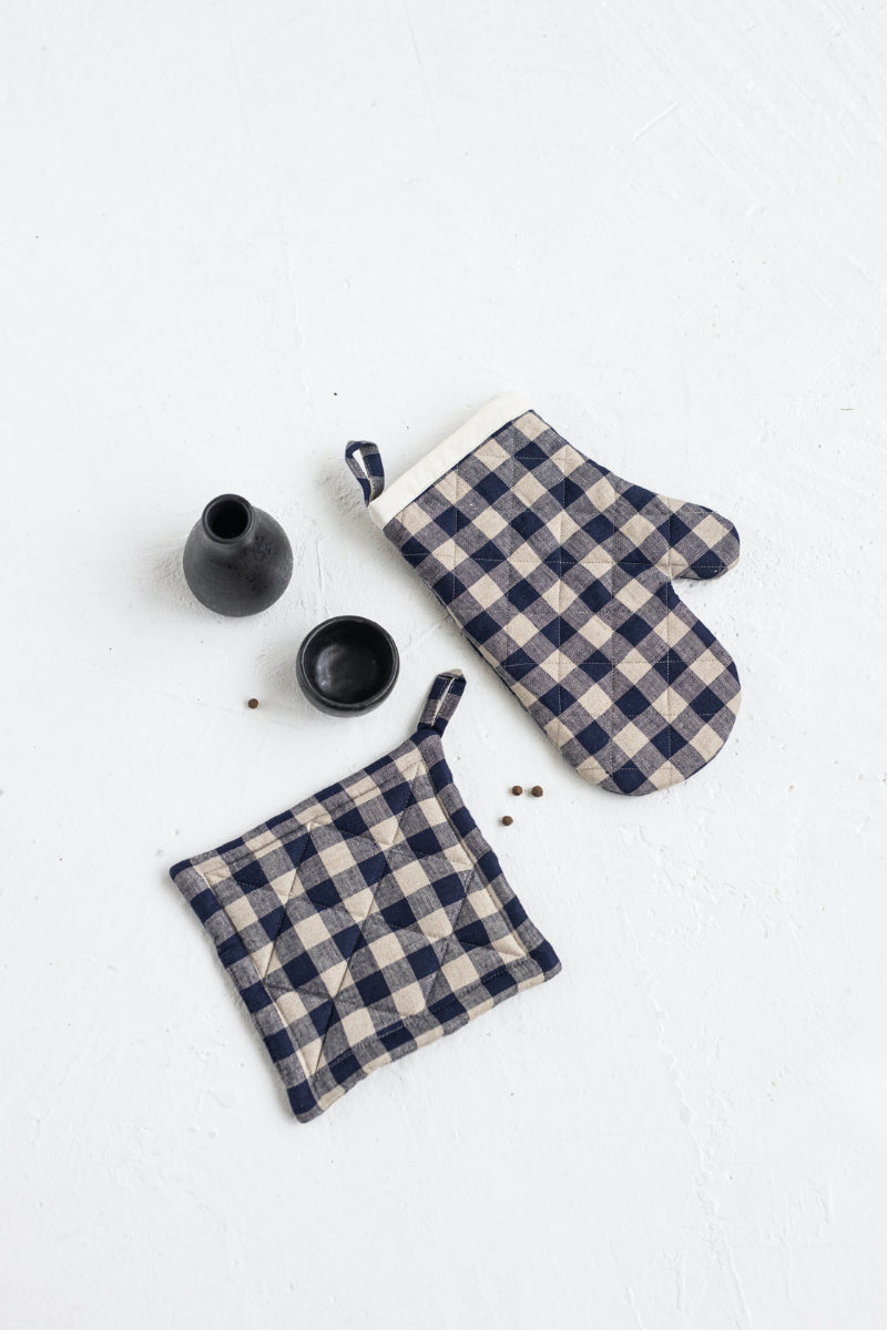 blue gingham linen oven mitt and linen pot holder