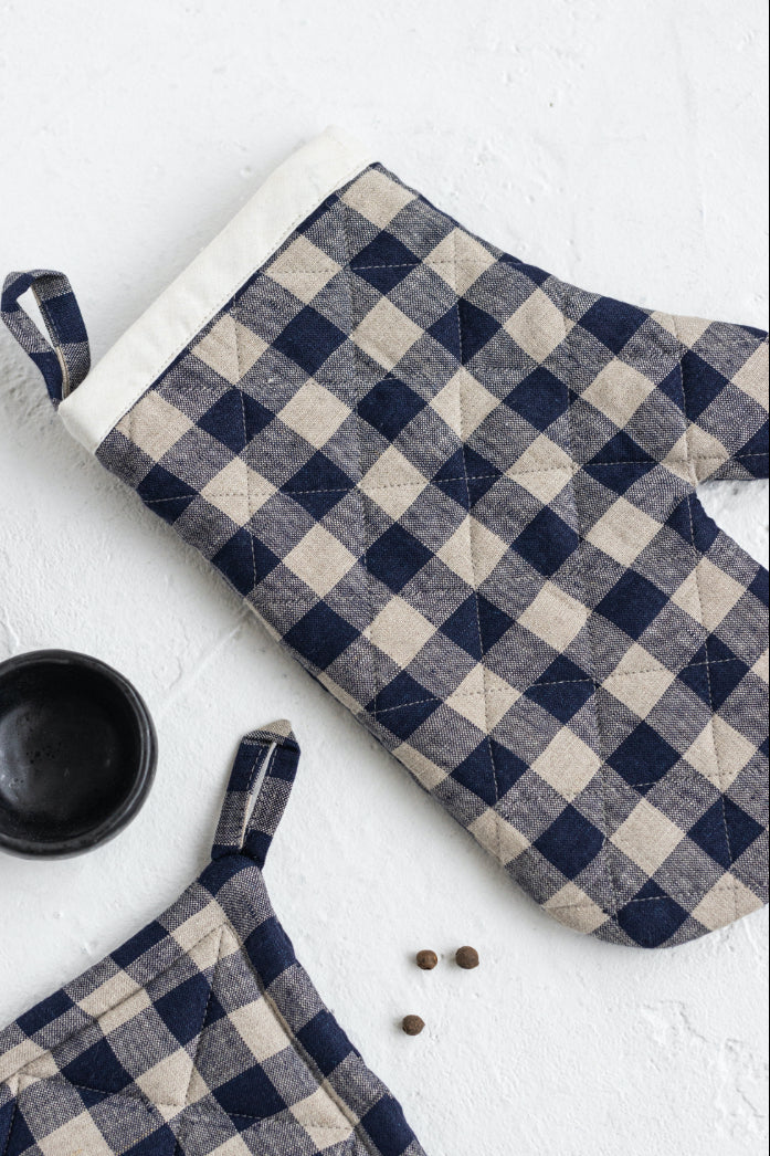 blue gingham linen oven mitt and linen pot holder
