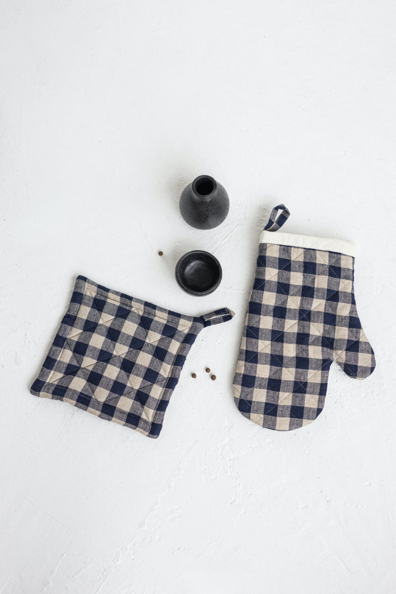 blue gingham linen oven mitt and linen pot holder