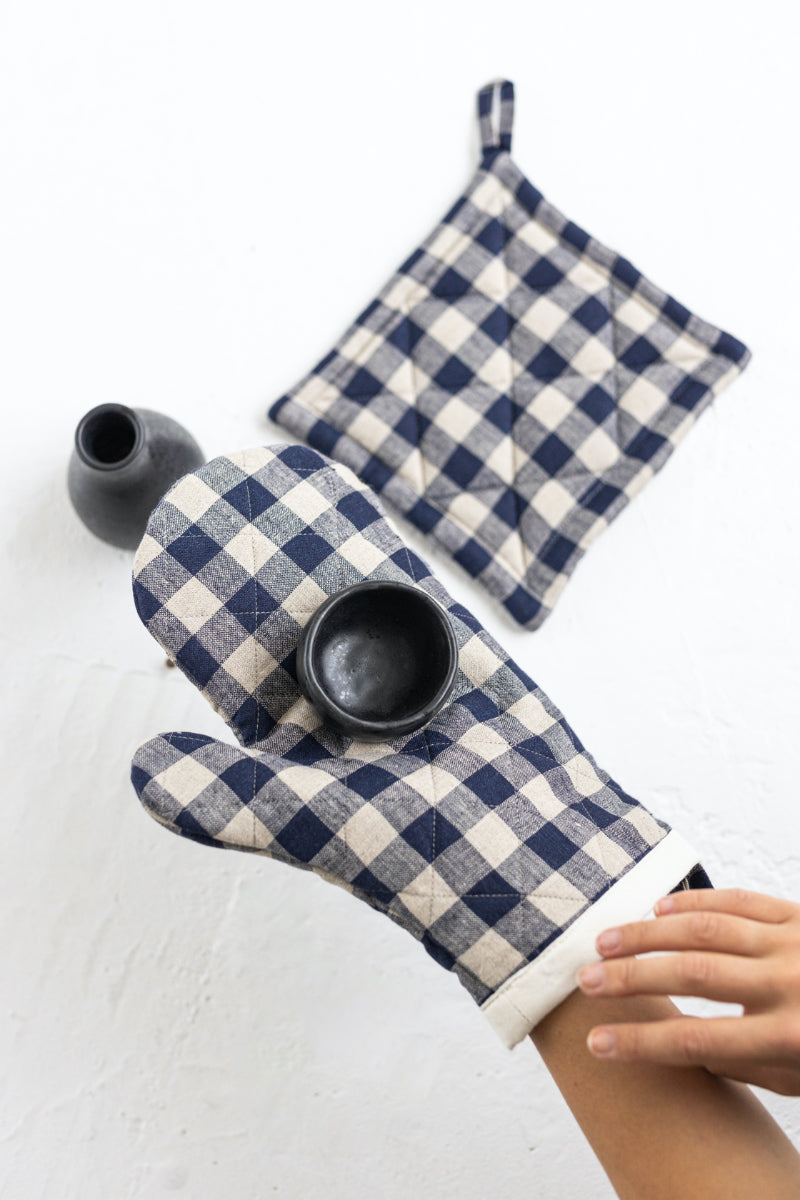 blue gingham linen oven mitt and linen pot holder