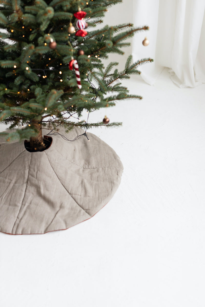 linen Christmas tree skirt