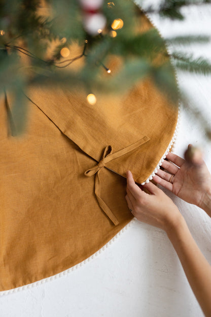 linen Christmas tree skirt