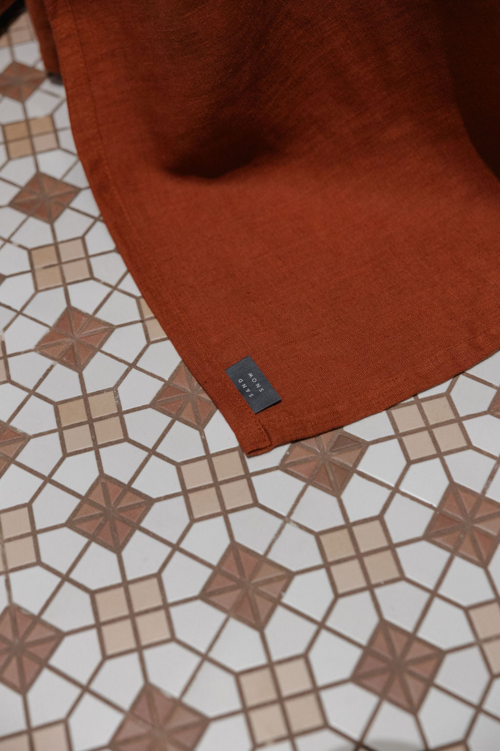 linen sink skirt with velcro