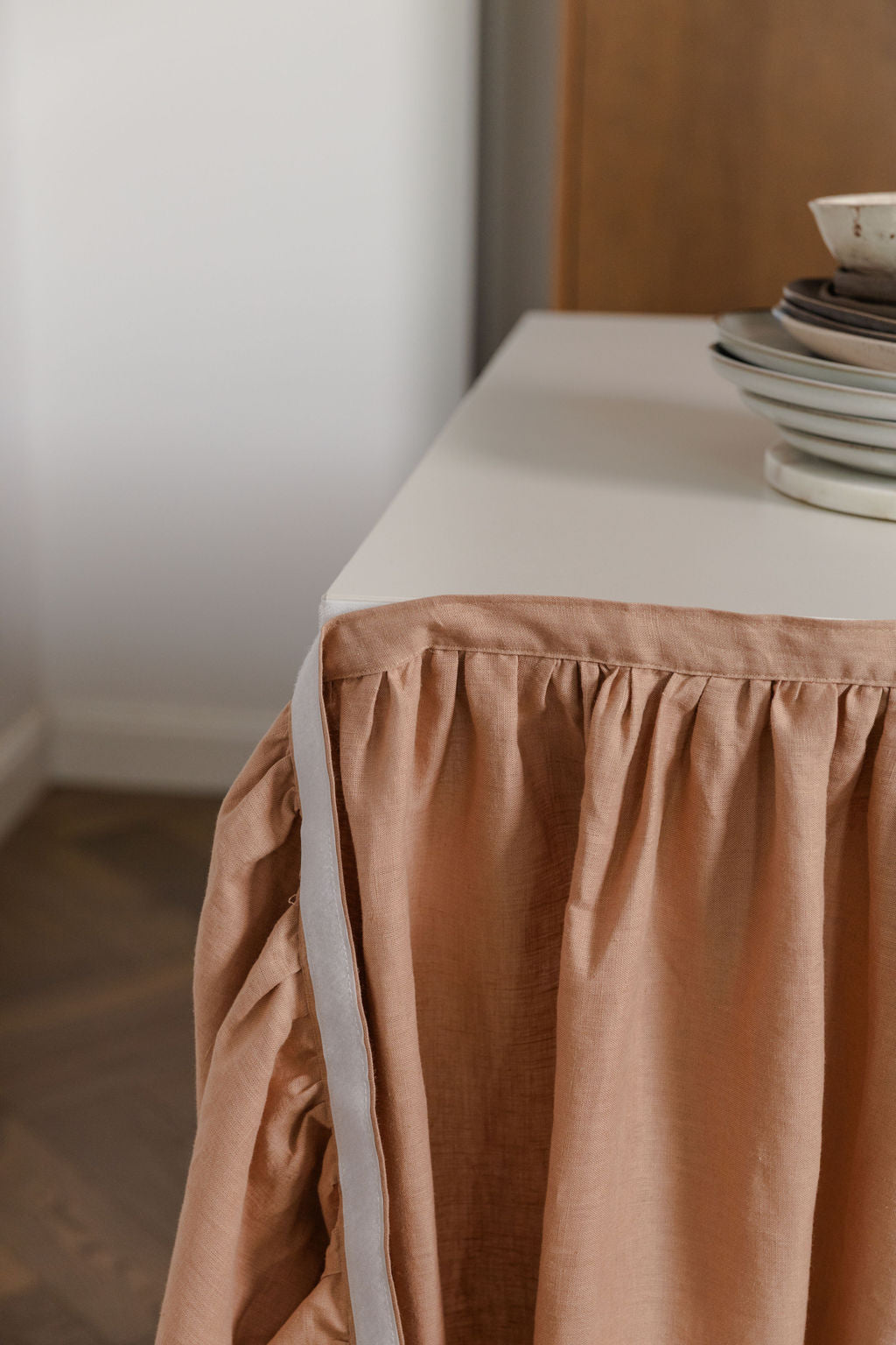 linen sink skirt with velcro