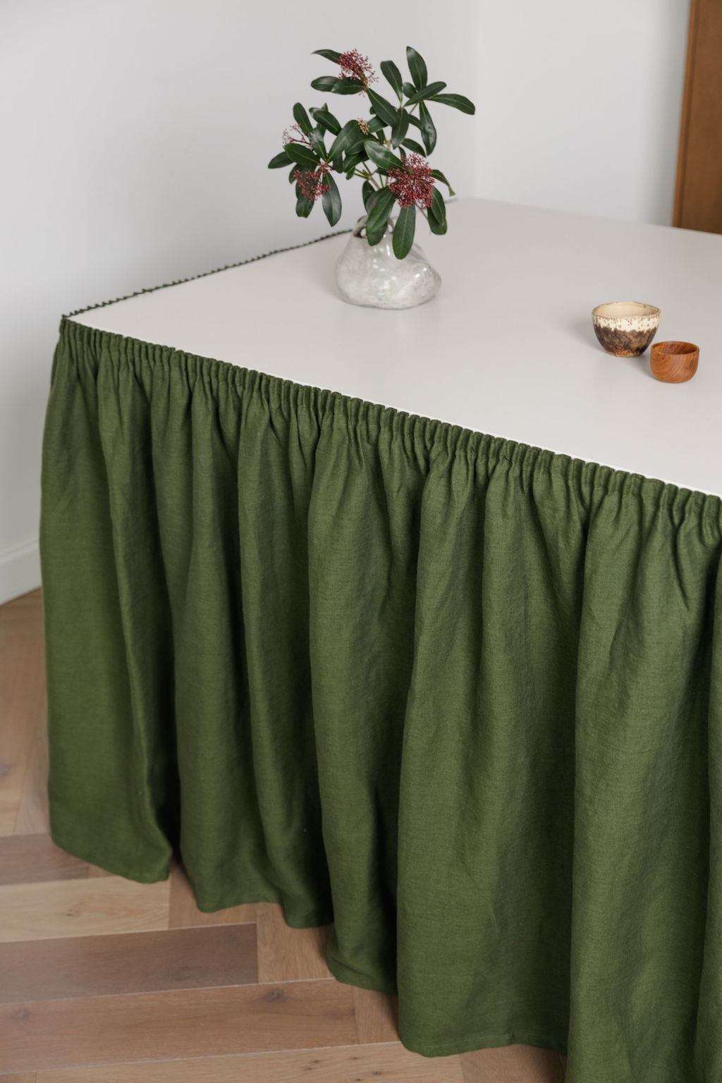 linen sink skirt with velcro