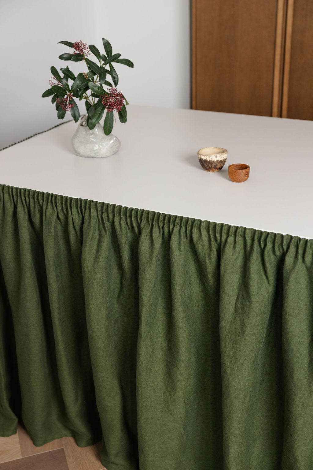 linen sink skirt with velcro