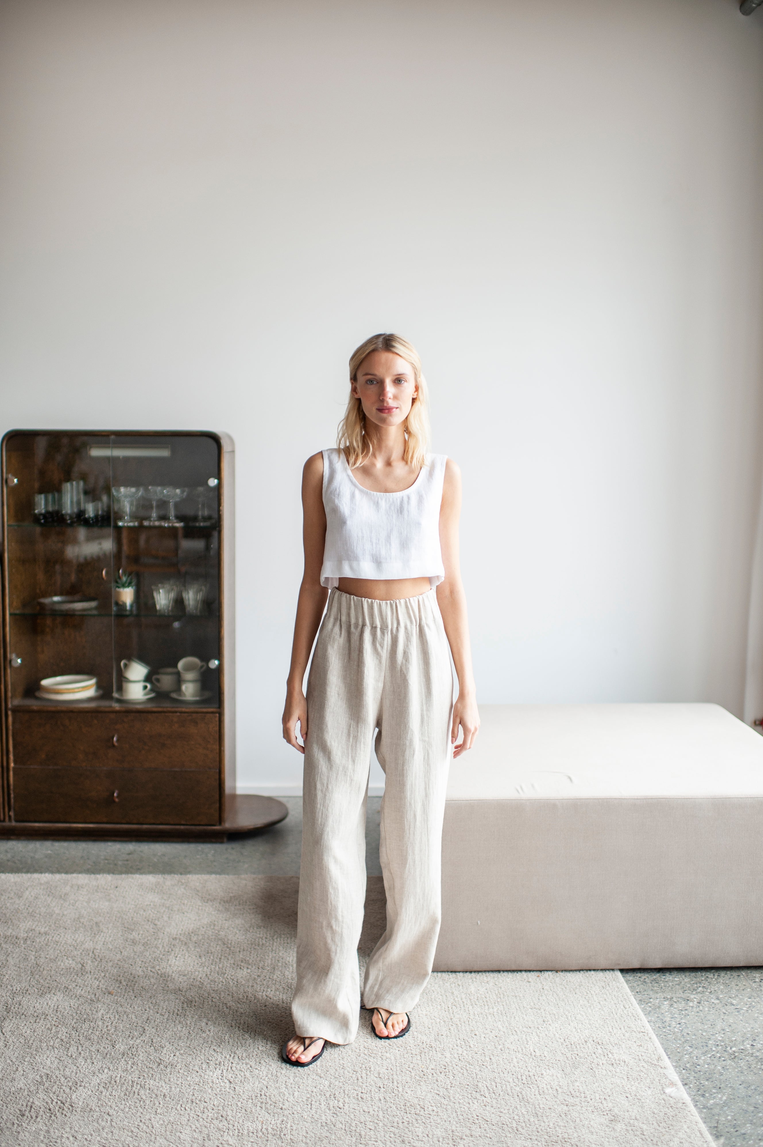 Sage / floating linen pants (sand/carbon/cloud) – deres.online