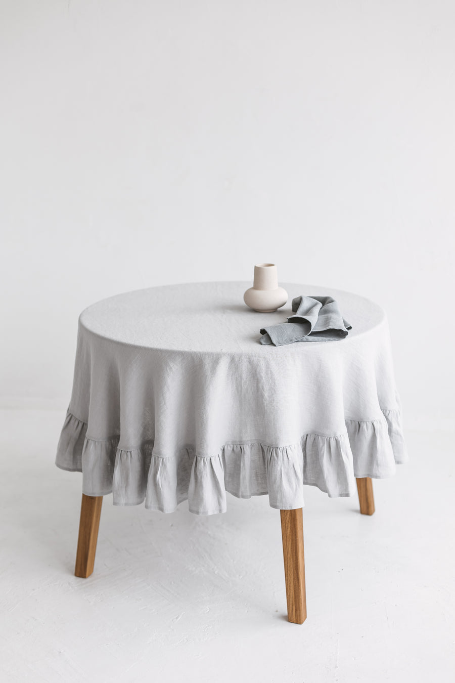 ruffled linen tablecloth