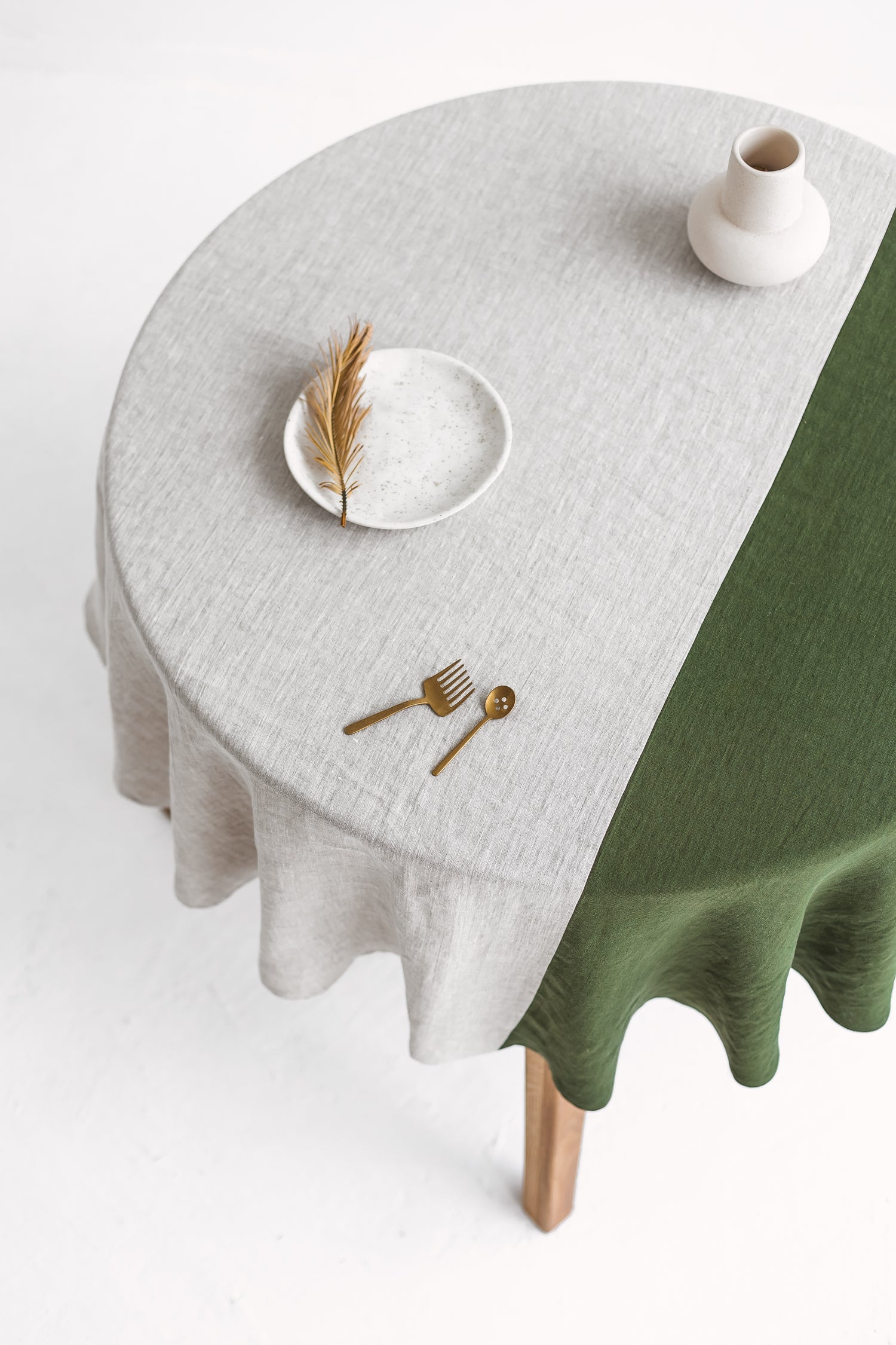 Color Block Round Rusty Linen Tablecloth