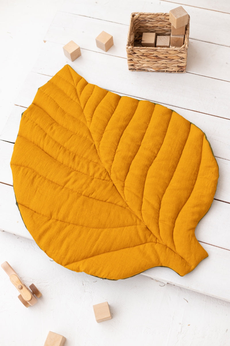 linen leaf play mat