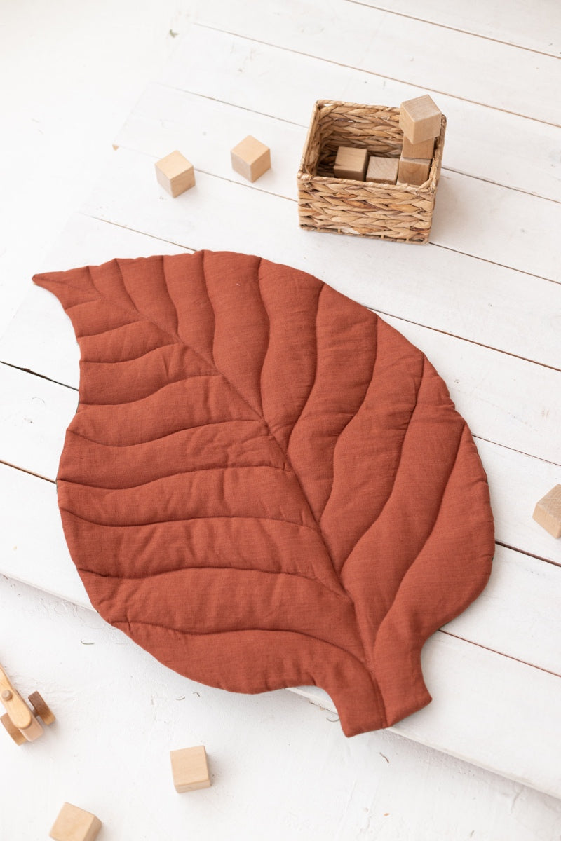 linen leaf play mat