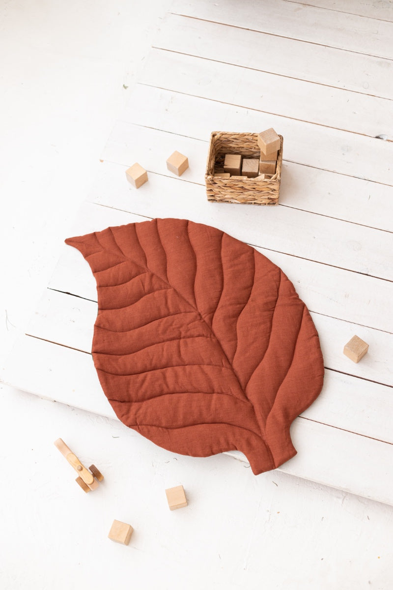 linen leaf play mat