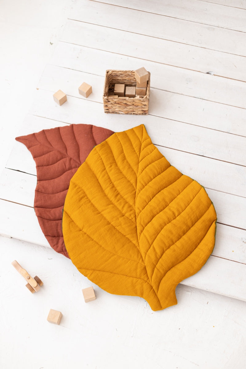 linen leaf play mat