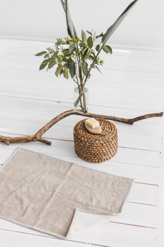 linen bath mat