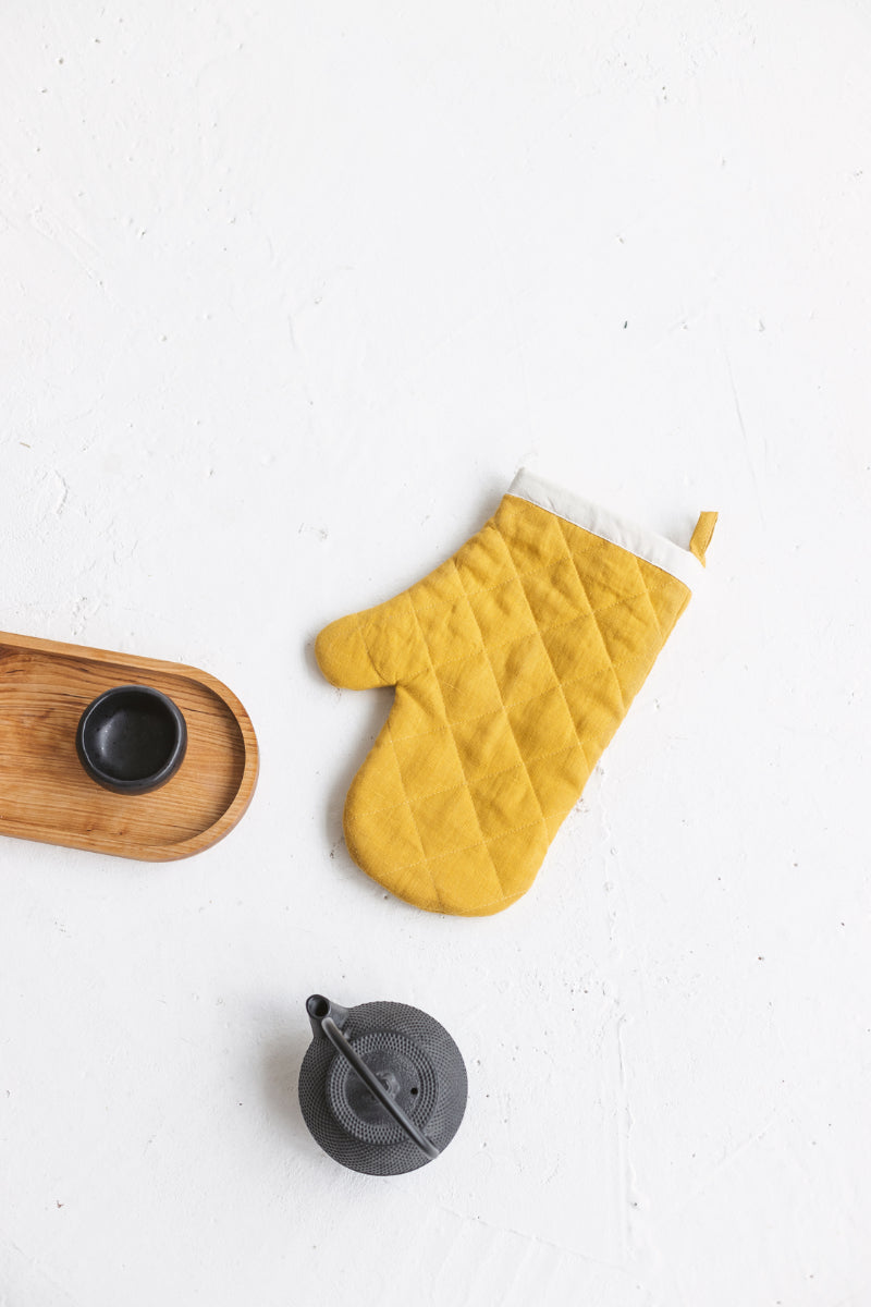 linen oven mitt