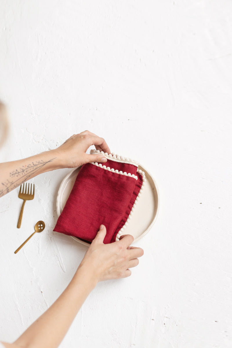 linen pom pom napkin