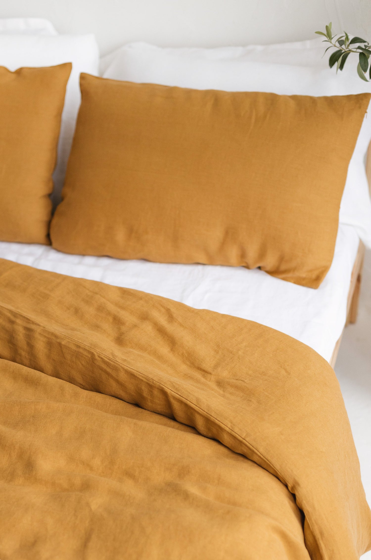 amber linen pillowcase with zipper