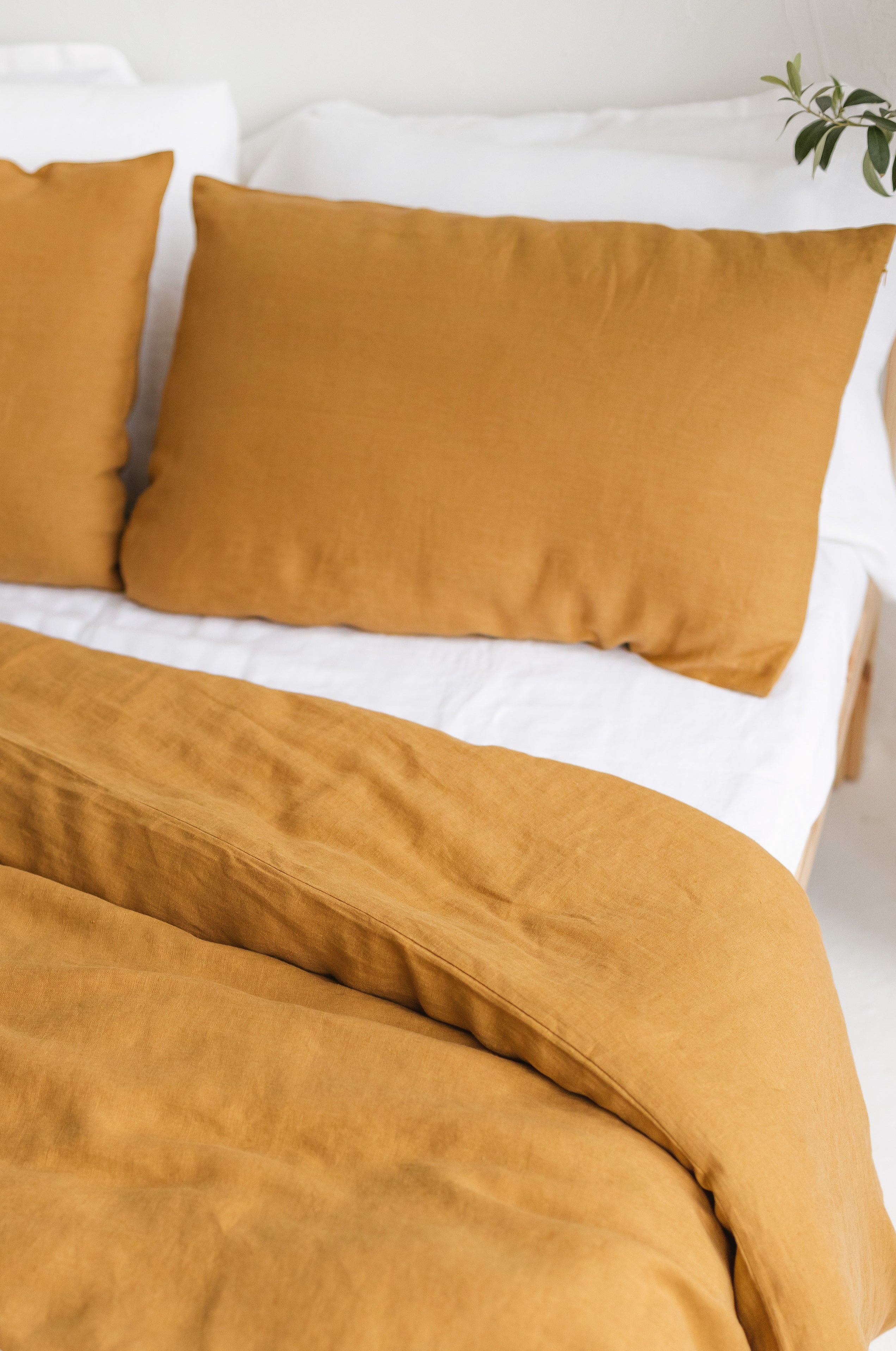 amber linen pillowcase with zipper
