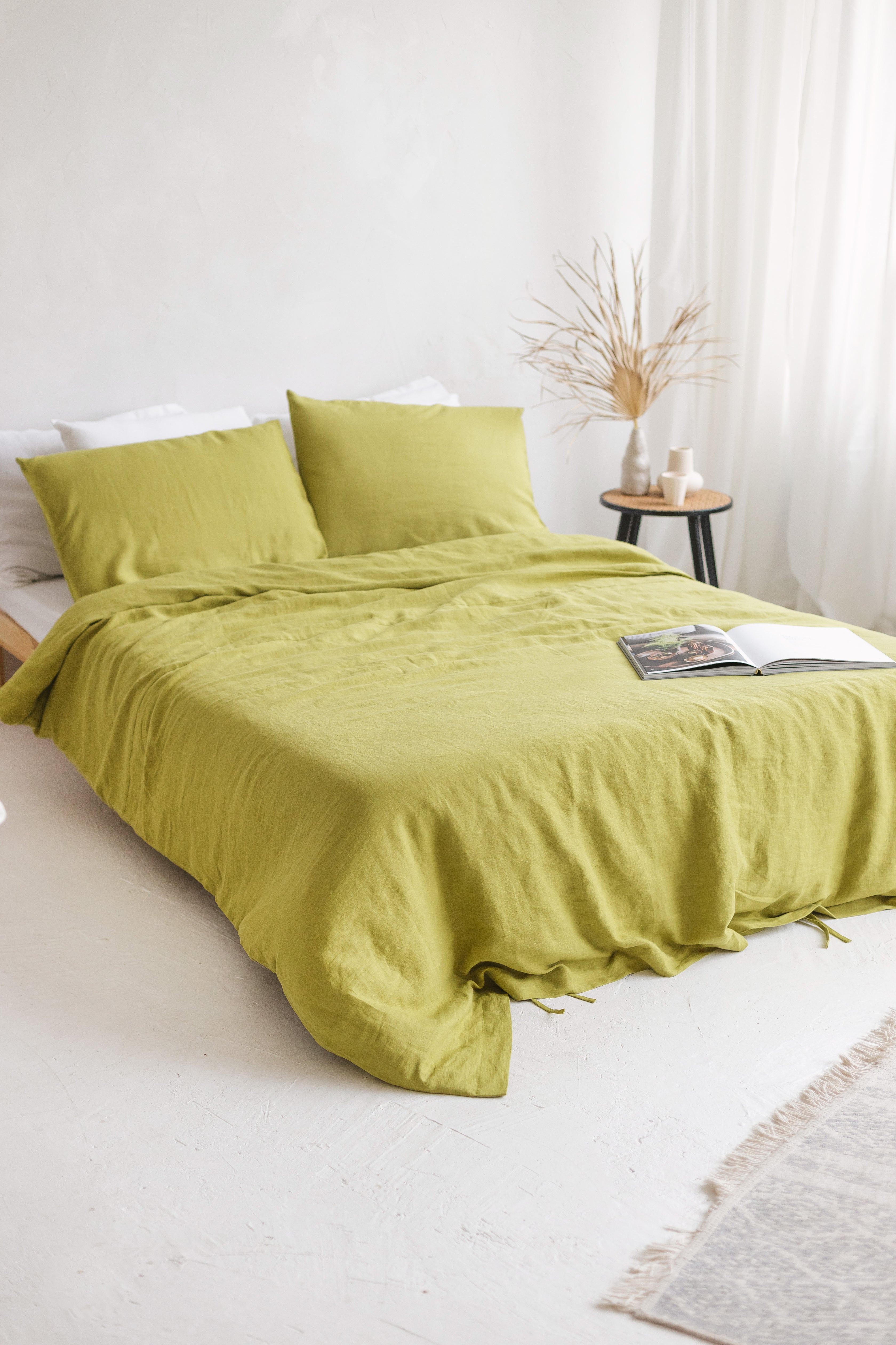 Lime Linen Bedding Set