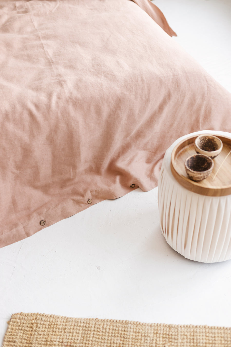 Set Of Plum Linen Duvet Cover With Buttons And 2 Pillow Cases