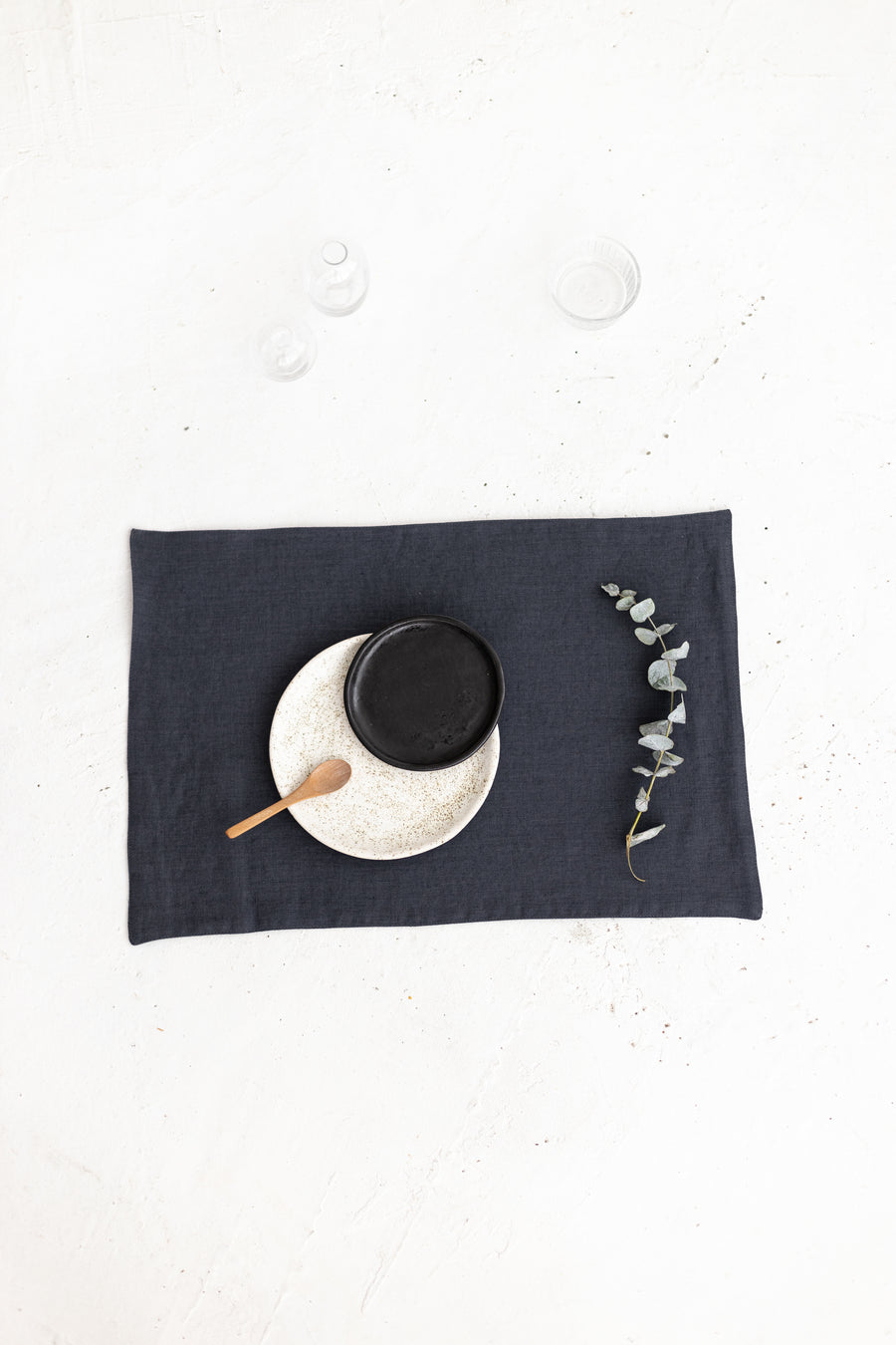 Linen placemats set