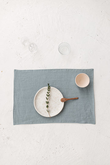 Green linen table mat