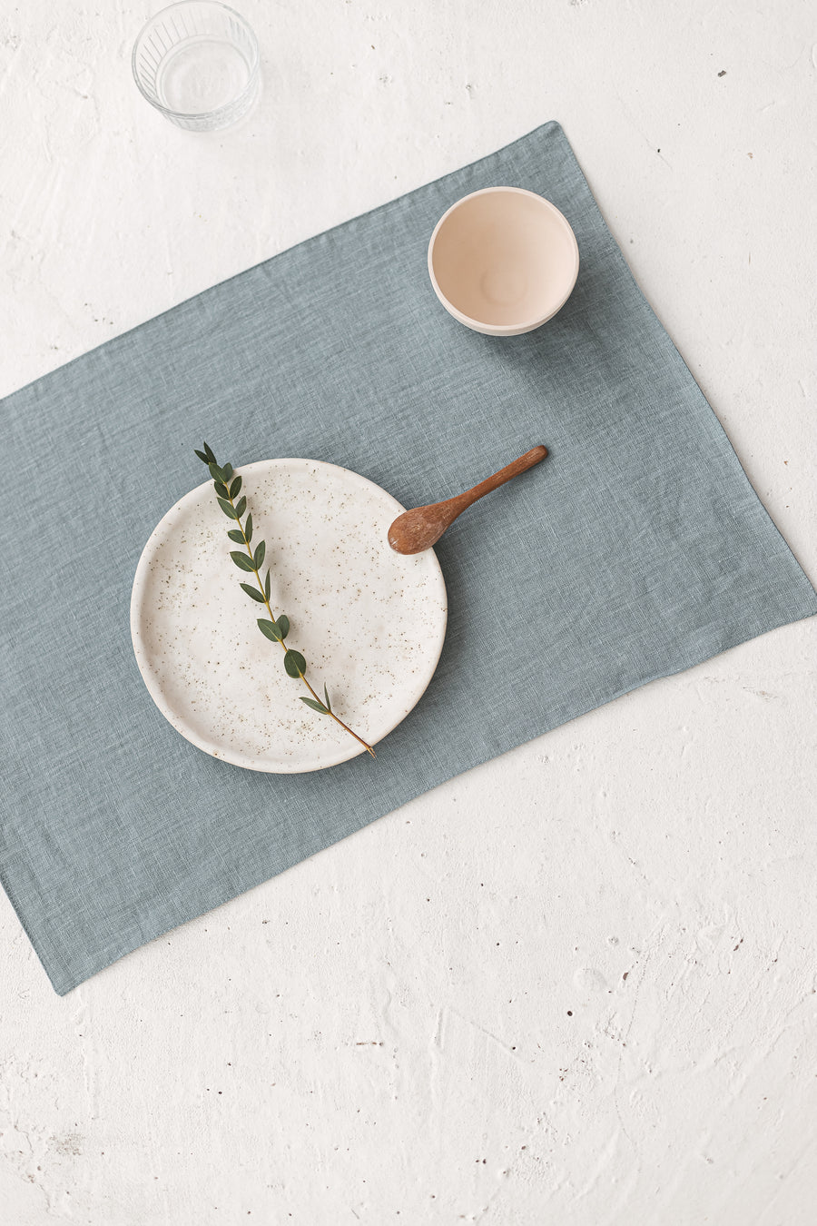 Green linen table mat