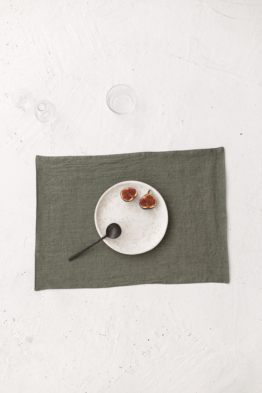 Green linen table mat