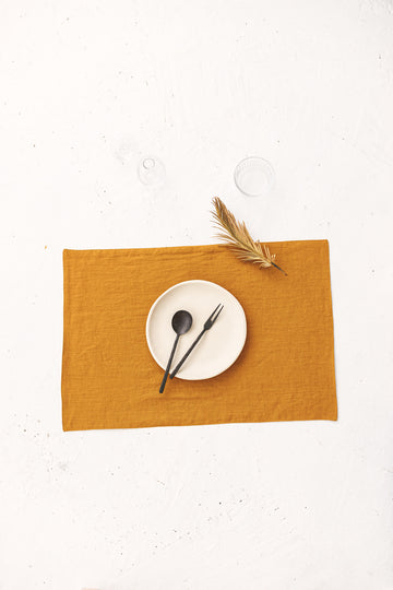 linen placemat